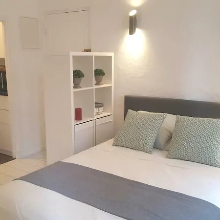 Sea And Sun Apartment *